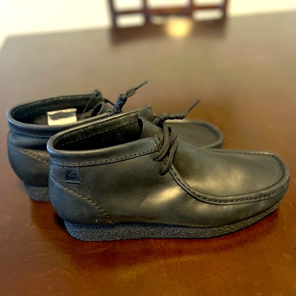 CLARK’S Wallabee Premium Leather Boot - Picture 6 of 7